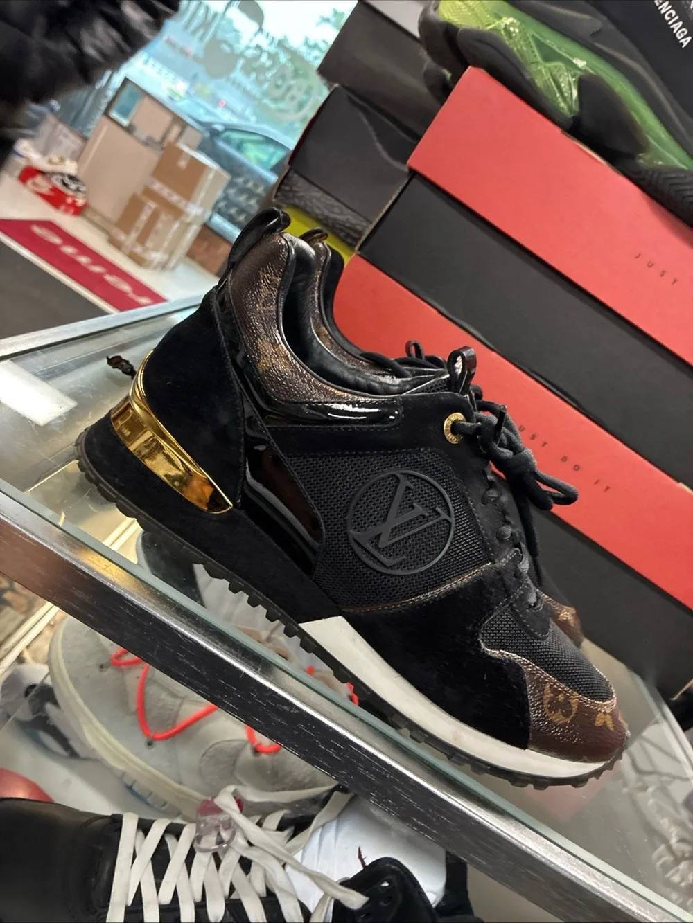 Louis Vuitton Monogram Run Away Black Gold AD9U1ASC02N380 Pre Owned No Box